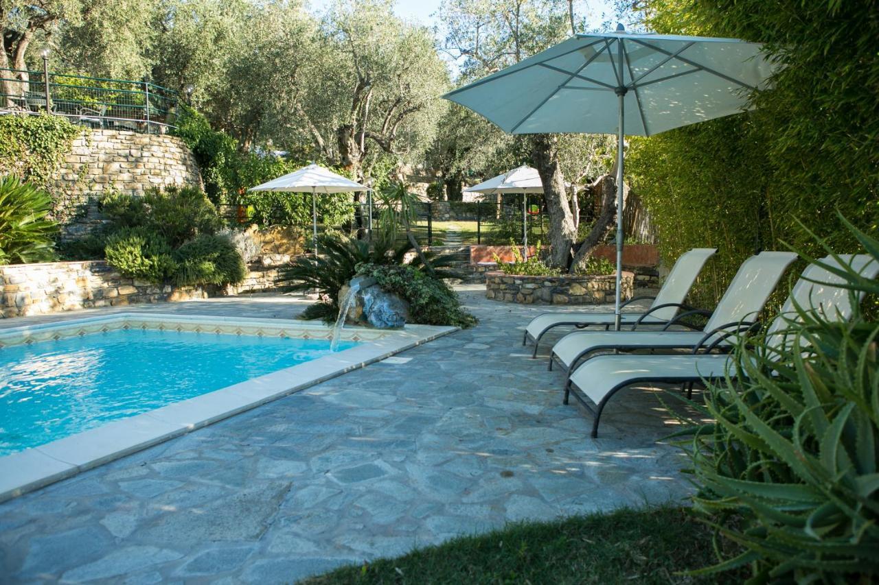 Hôtel Le Raganelle à Oneglia Extérieur photo