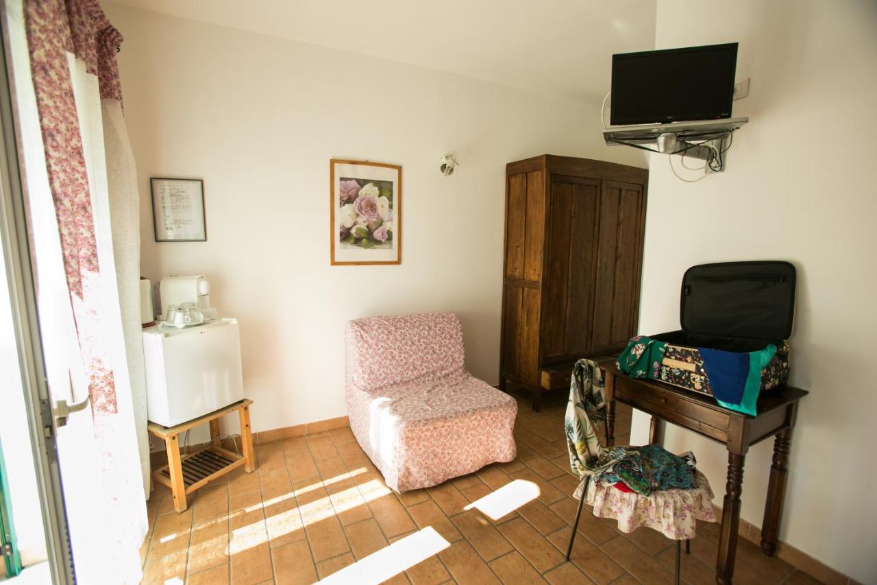 Hôtel Le Raganelle à Oneglia Extérieur photo